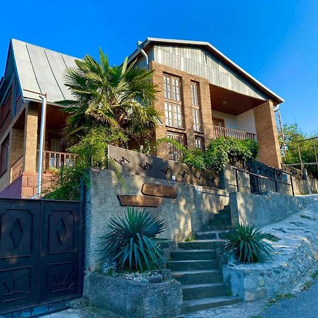 Eco House Sabero Hotel Akhmeta Exterior photo